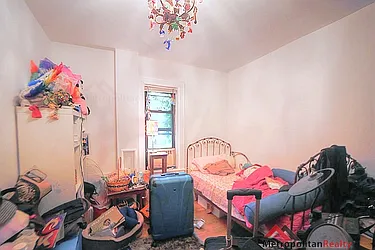 Rented by Metropolitan Realty