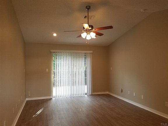 3rd image of 8624 Kingfisher Ln