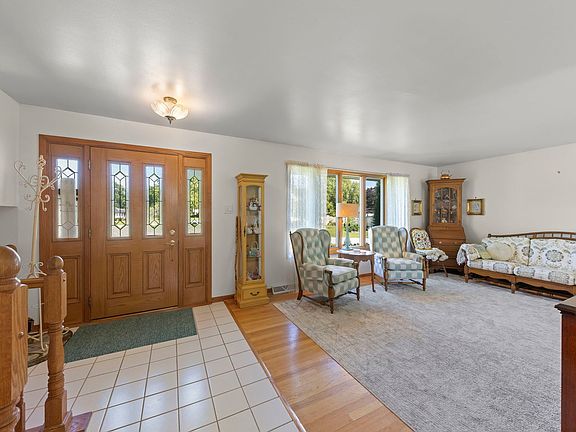 4th image of 16401 Leslie Ann Dr
