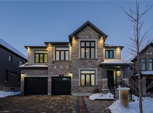 26 Falconridge Dr, Kitchener, ON N2K0G1