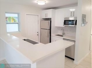 2410 NE 4th St, Pompano Beach, FL 33062