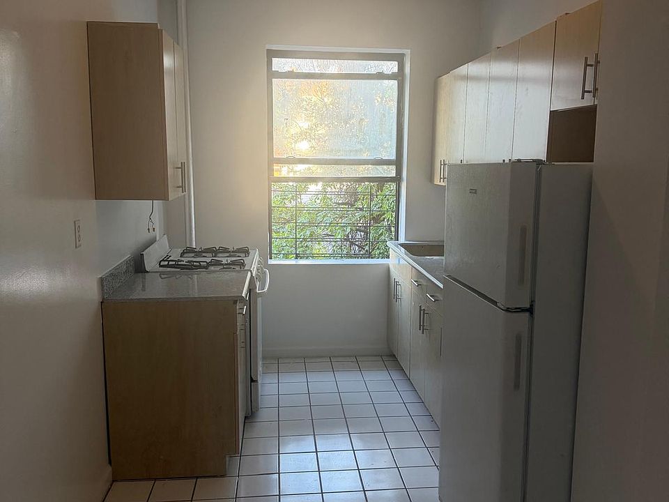 1st image of 110 Highland Ave #D35