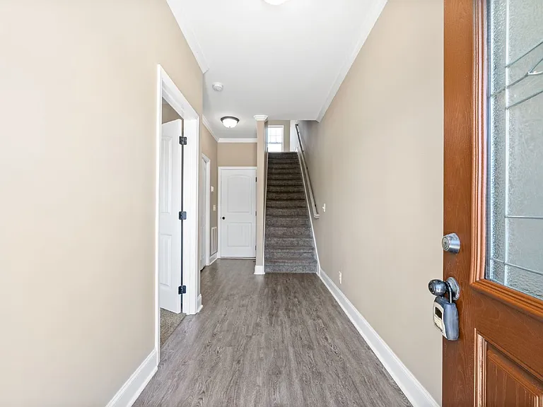 172 Dundee Dr — Photo 5