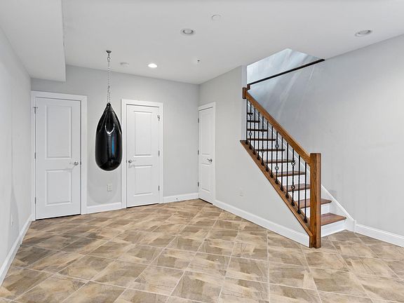 3rd image of 1814 Ginnodo St