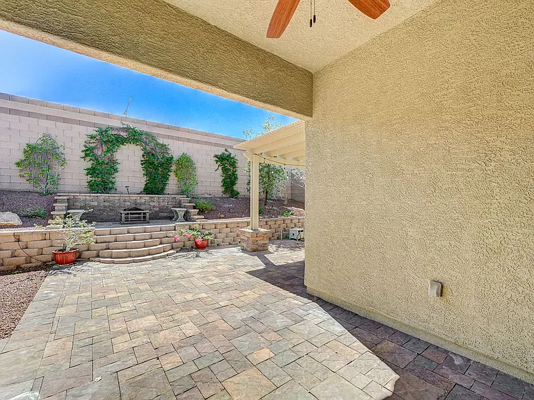 933 Everest Peak Ave — Photo 43