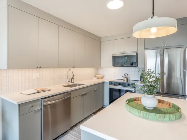 873 Communipaw Avenue image 74 of 90