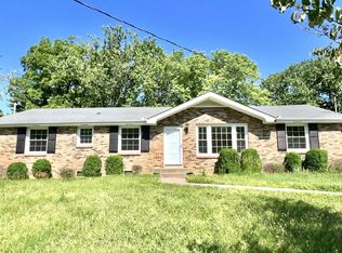 155 W Regent Dr, Clarksville, TN 37043