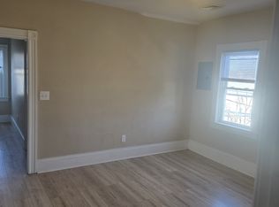 92 Ocean St, Providence, RI 02905