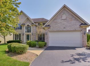 805 Wingfoot Dr, North Aurora, IL 60542