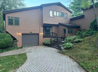 3755 Quechee Main St #14B, Hartford, VT 05047
