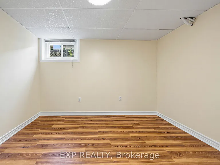 847 Upper Ottawa St #LOWER — Photo 10