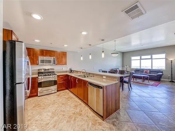 150 N Las Vegas Blvd #2004, Las Vegas, NV 89101