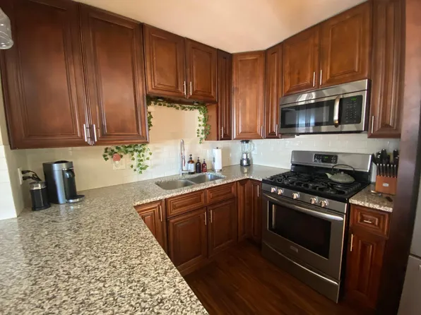 5945 Sunset Rd, Mound, MN 55364