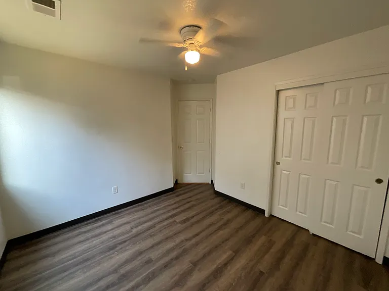 1388 Barcelona Way — Photo 15