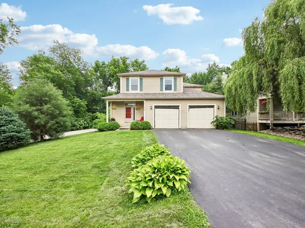 5105 W Flanders Rd, McHenry, IL 60050