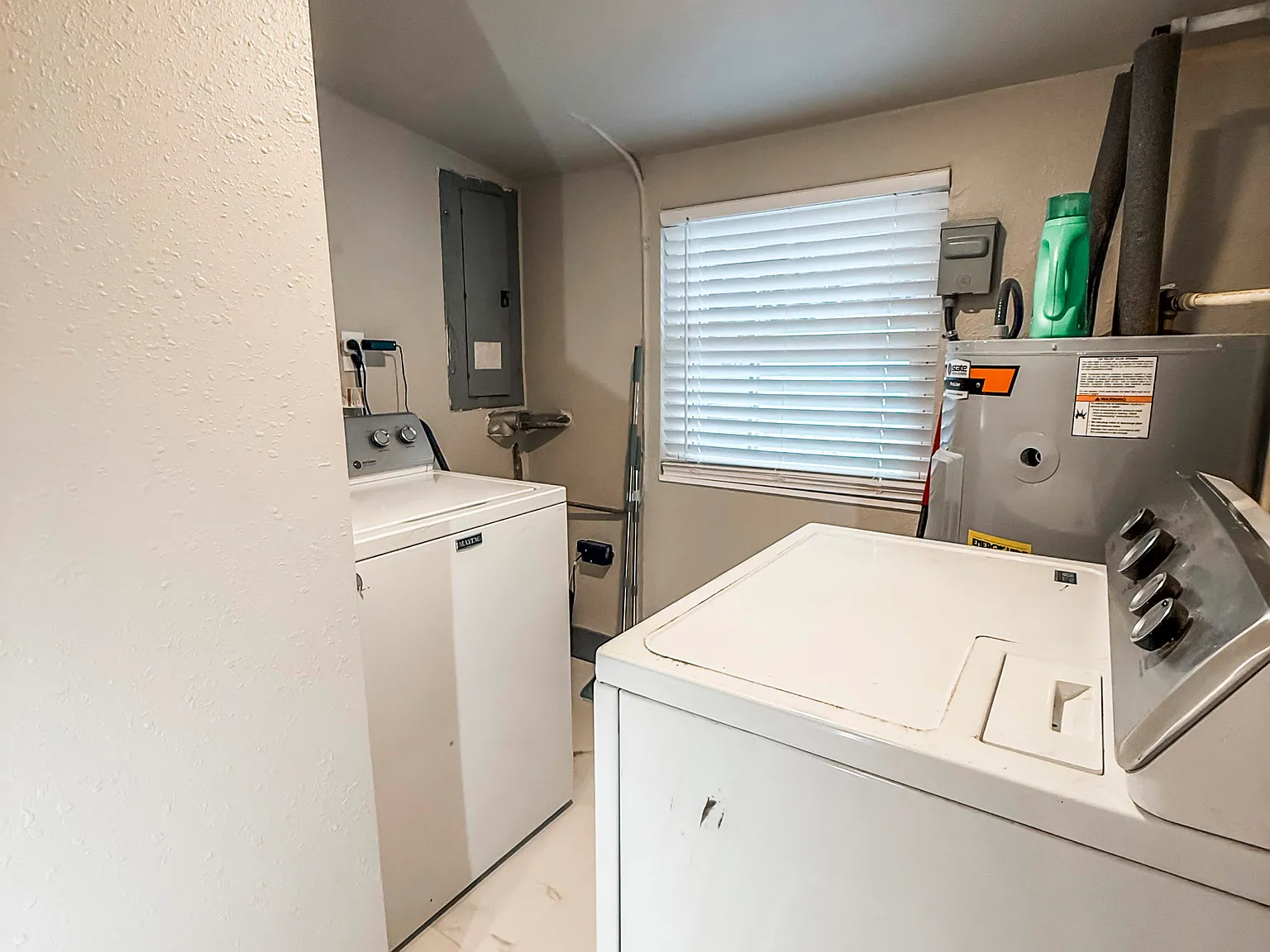 4 bed, 2.0 bath, 1250 sqft, $992 — Photo 4