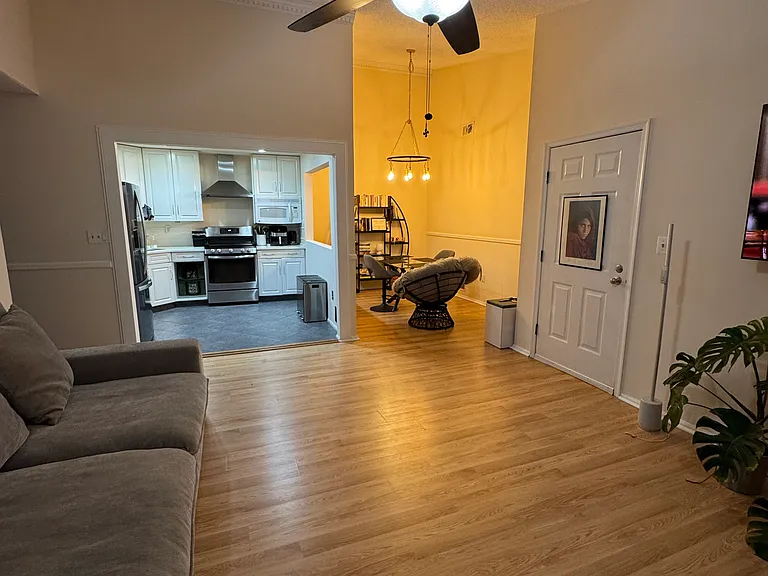 48 Chamberlin Ct — Photo 3
