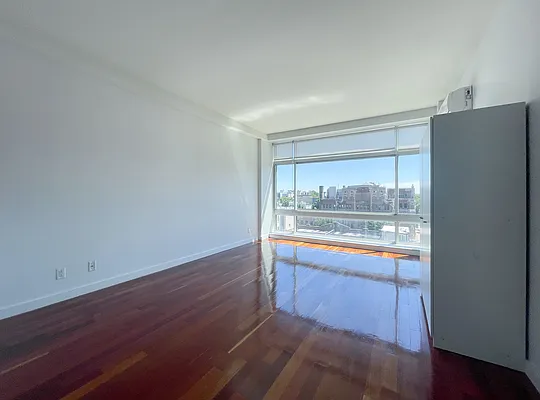 Rented by Kahen Properties | media 2