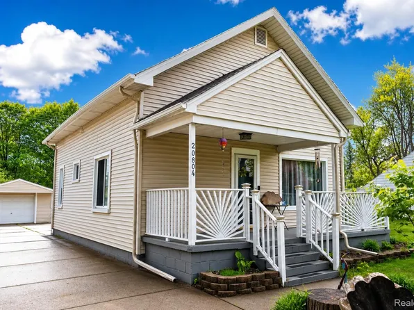 20804 Rensselaer St, Farmington Hills, MI 48336