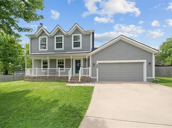 21719 W 51st Ter, Shawnee, KS 66226