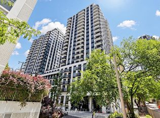 91 Montclair Ave #707, Toronto, ON M5P 1P5