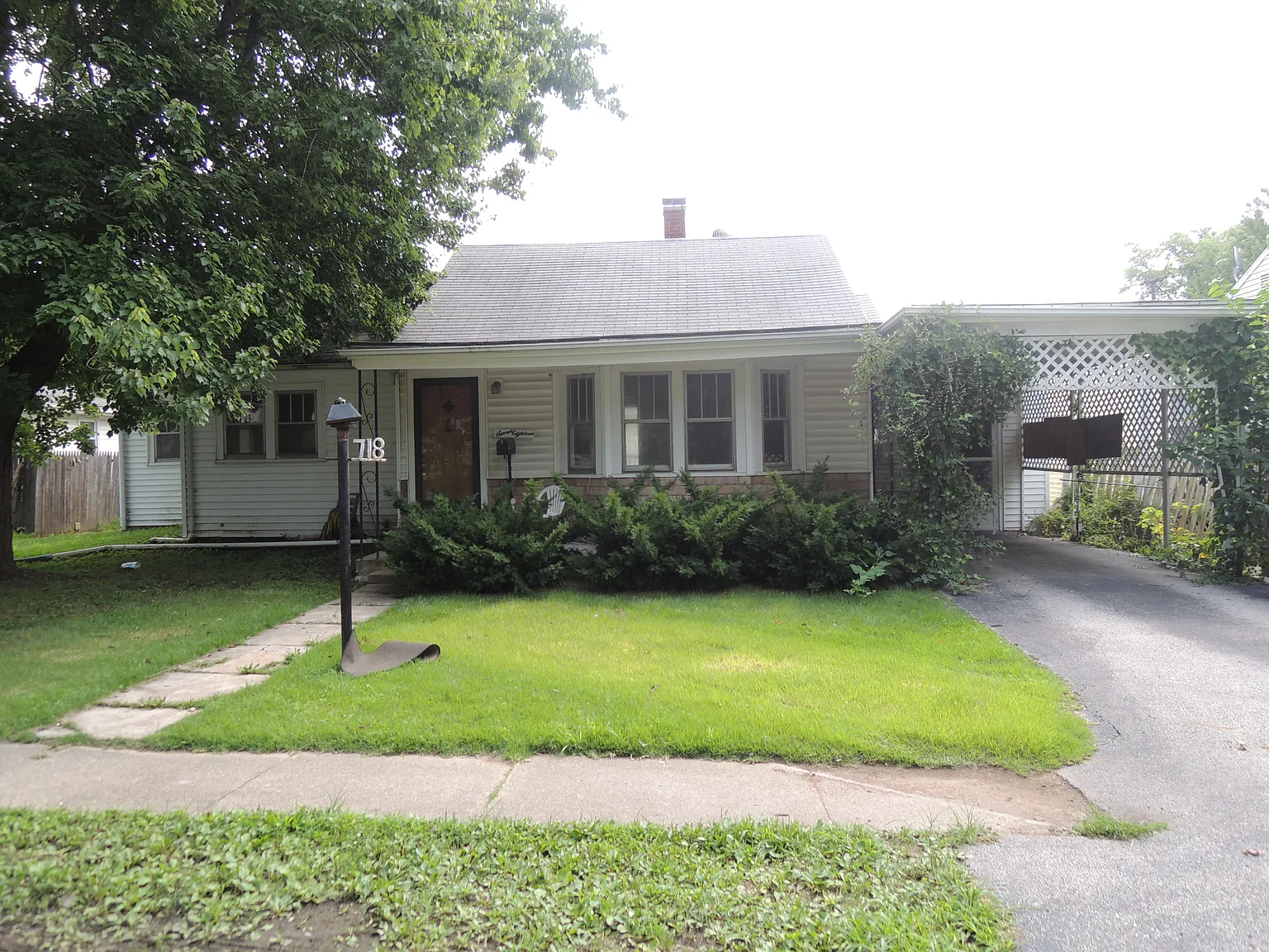 718 McAdams St photo 1
