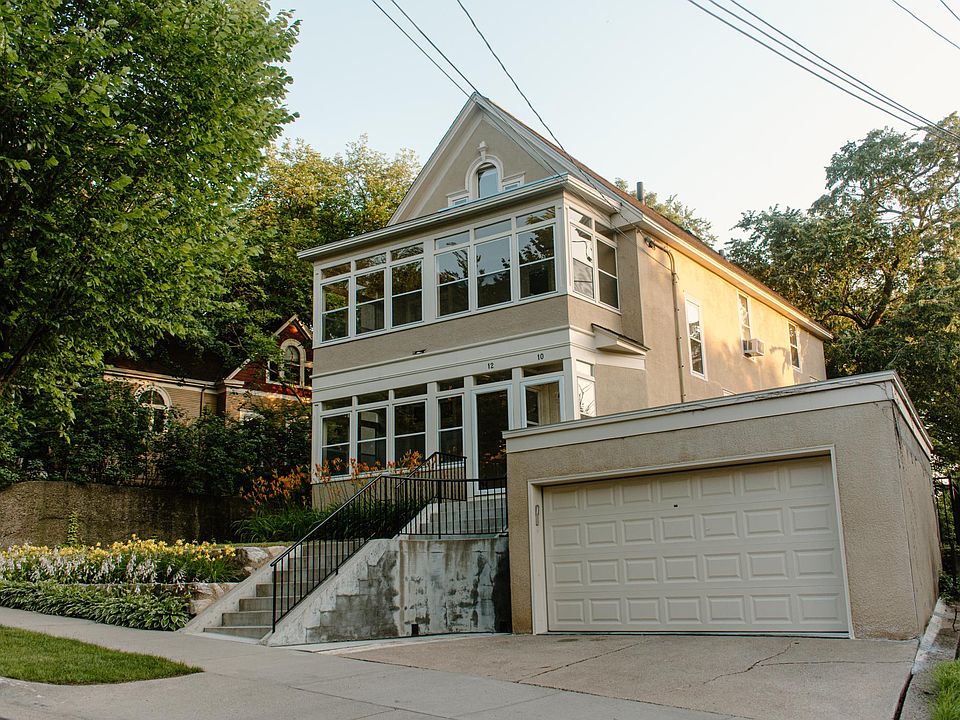 1st image of 10 Barton Ave SE