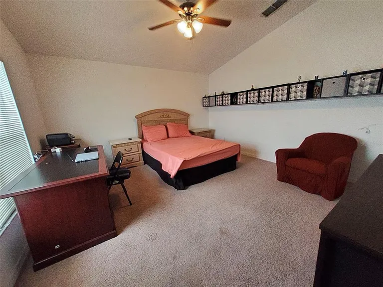 944 Lockbreeze Dr — Photo 15