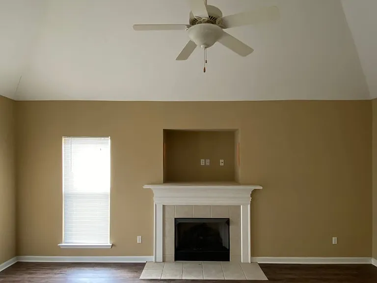 525 Fox Run Cir — Photo 4