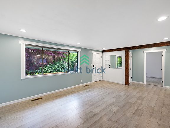 5th image of 9205 220th St SW