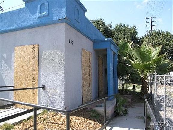 4th image of 840 N Sierra Way