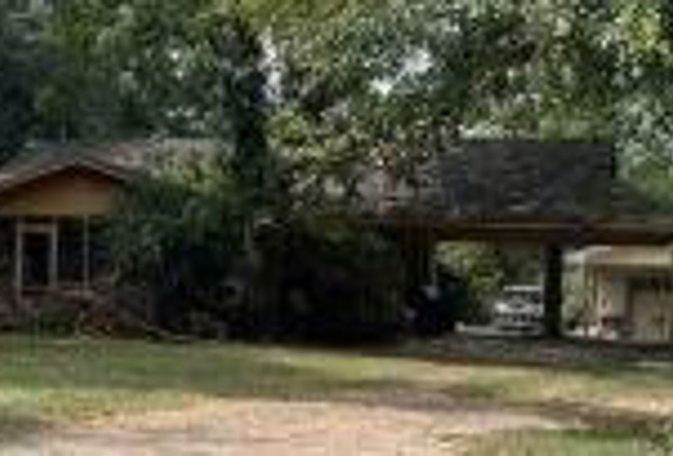 2nd image of 1812 James St