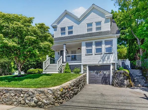 214 Laurel St, Melrose, MA 02176