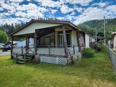 3792 W Bay Rd, Loon Lake, WA, 99148