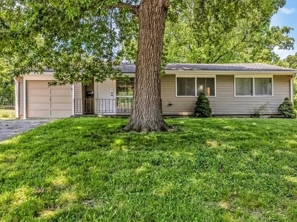 6000 N Tracy Ave, Kansas City, MO 64118