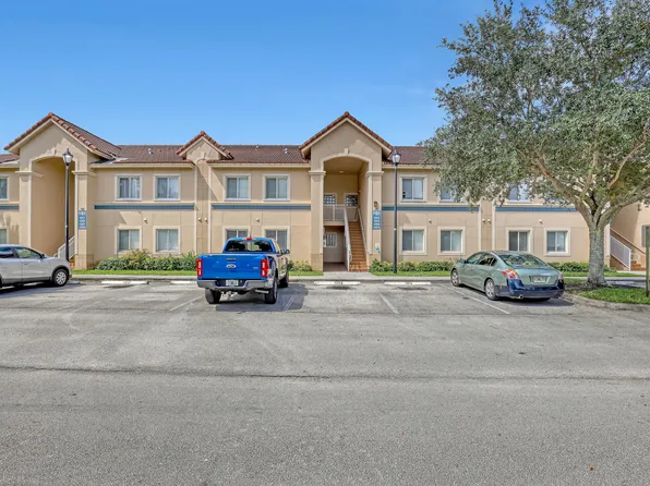 1161 Golden Lakes Boulevard #1313, West Palm Beach, FL 33411