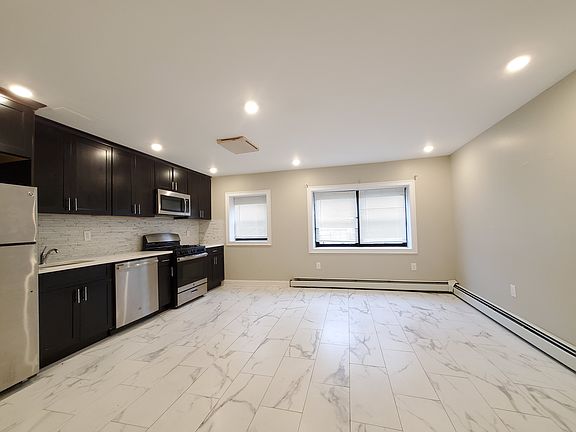 2nd image of 1 Catherine Ct #11E