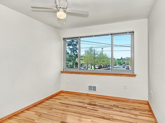 5th image of 2200 1st Ave N APT 201