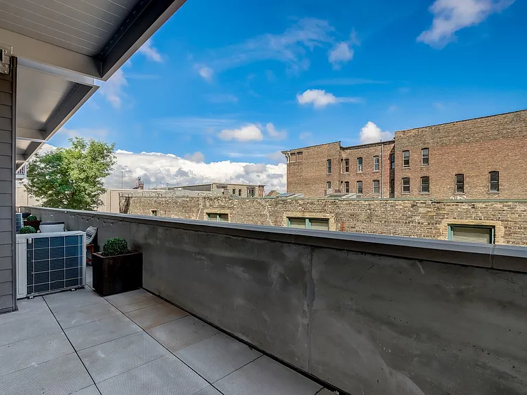 Element Apartments — Photo 33