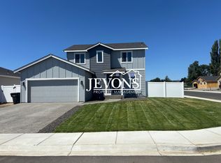 311 N Aspen St, Tieton, WA 98947