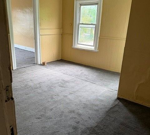 3rd image of 518 Wilson St