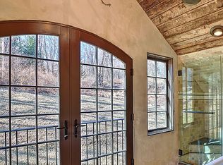 111 Hacklebarney Rd, Chester, NJ 07930