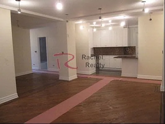Sold by Rachel Realty | media 20