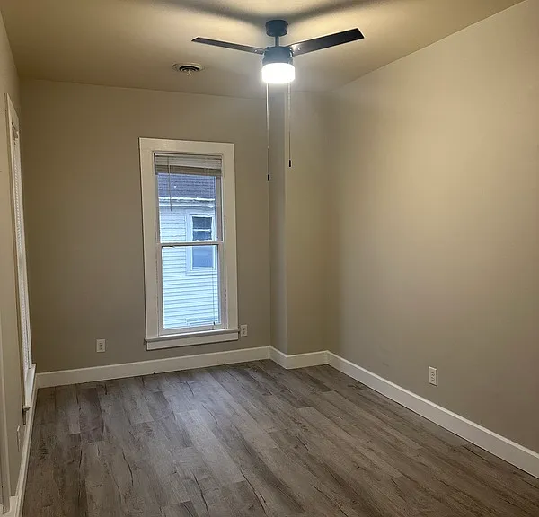 902 State St #B — Photo 10