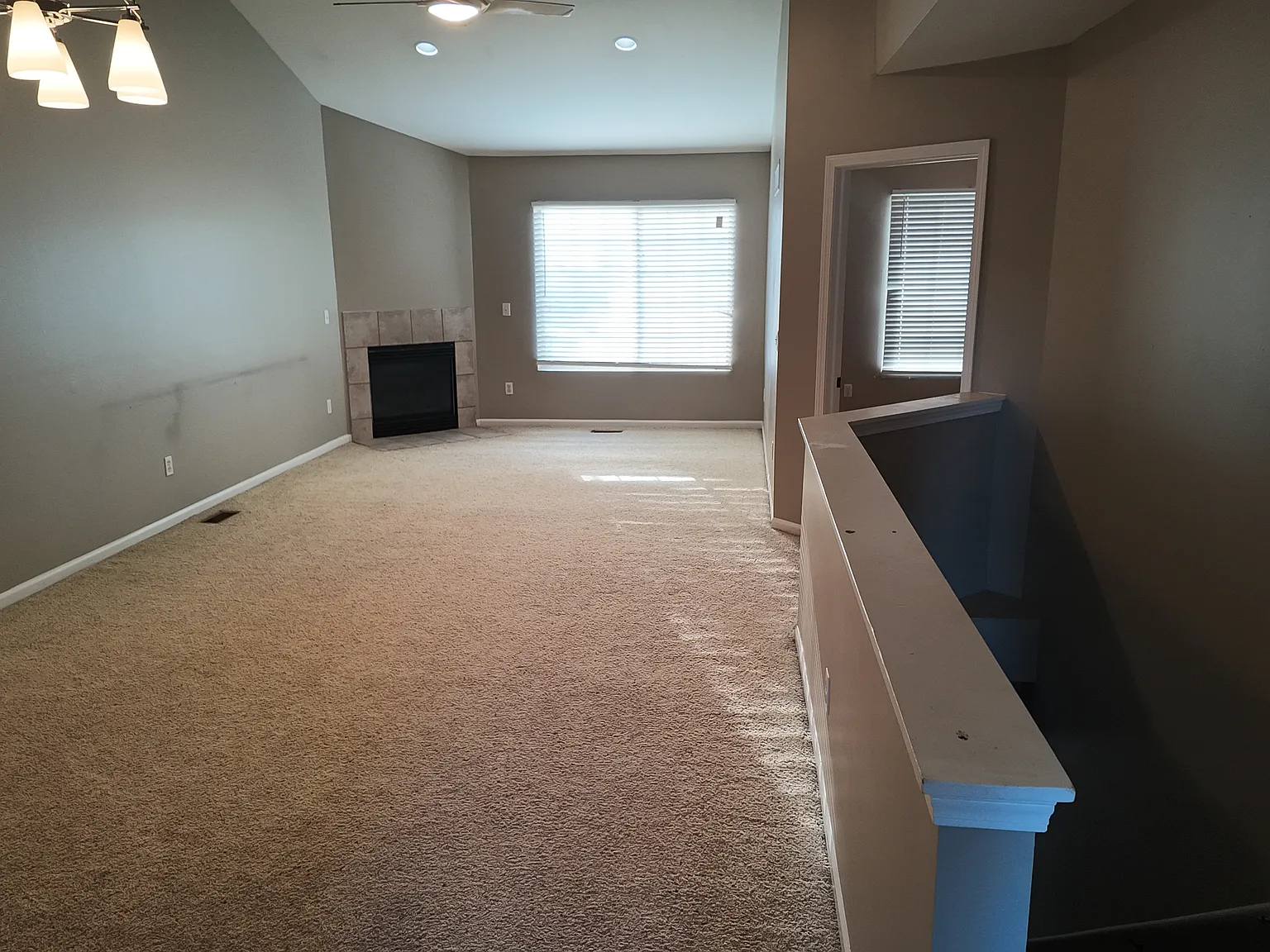 2 bed, 1118 sqft, $1,799 — Photo 3