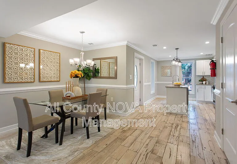 2217 14th St SE — Photo 7