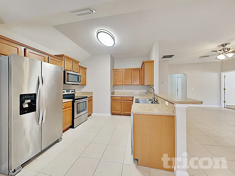 6300 Rolling Tree St — Photo 7