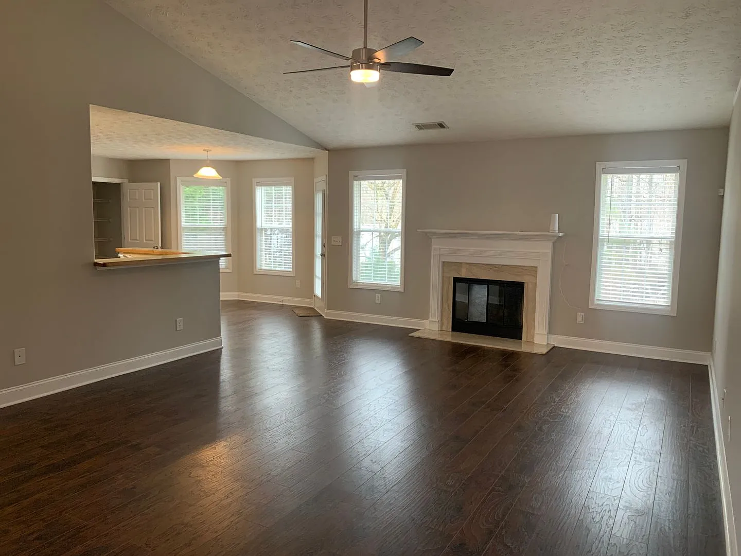 1421 Jefferson Station Road — Photo 3