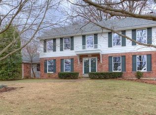 2319 Richborough Rd, Chesterfield, MO 63017