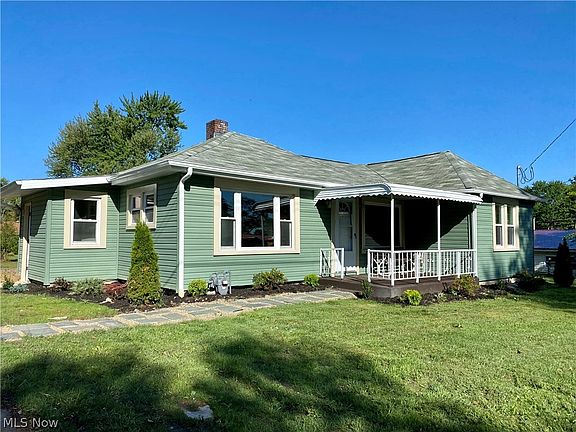 2nd image of 364 Seaborn St SE